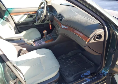 2003 BMW 525Ia из США, поврежденный, VIN WBADT43483G033027